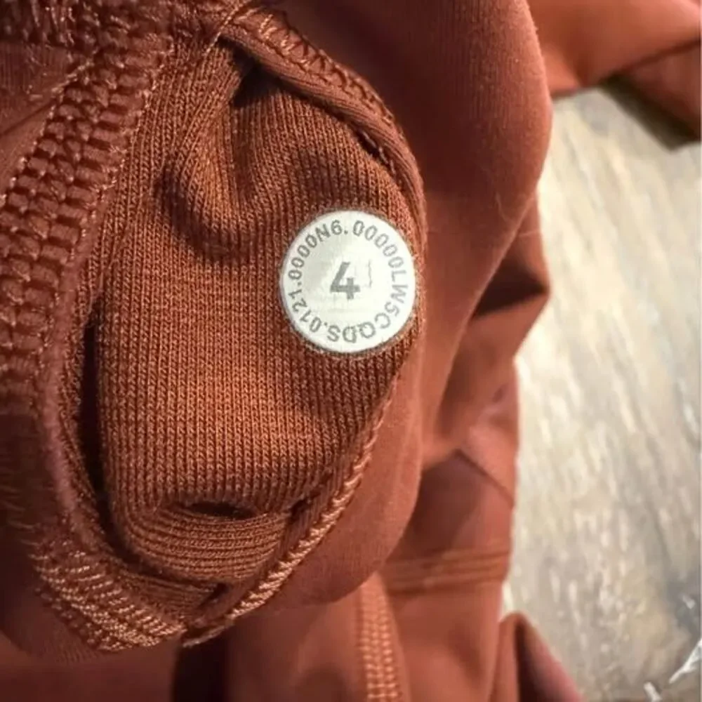Lululemon size 4 leggings